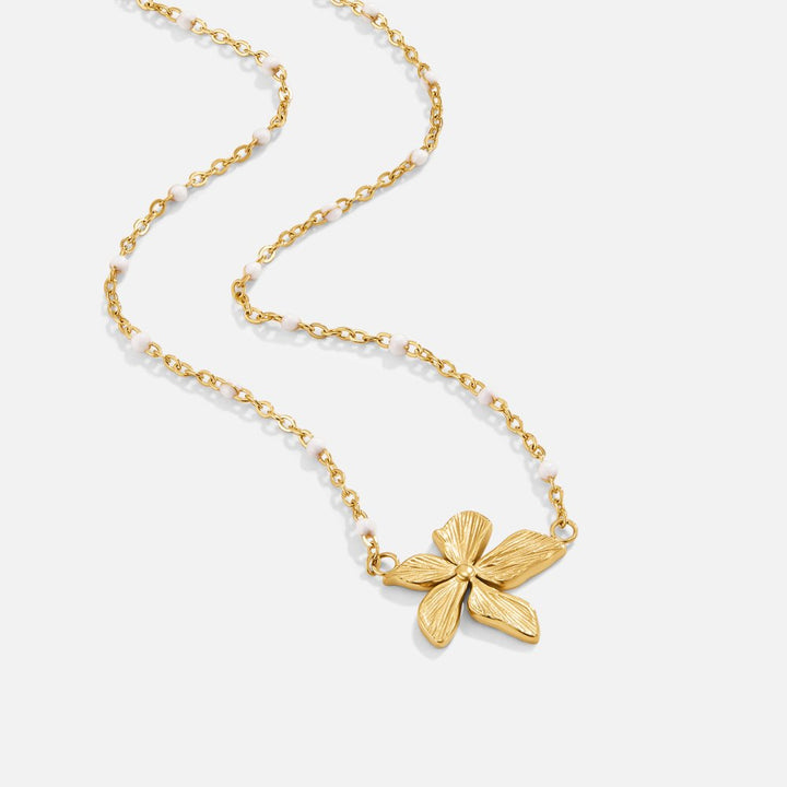 Collier Élégant en Or avec Fleurs