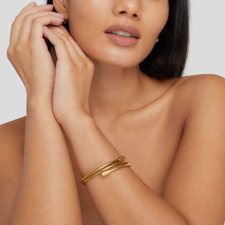 Bracelet en or tordu