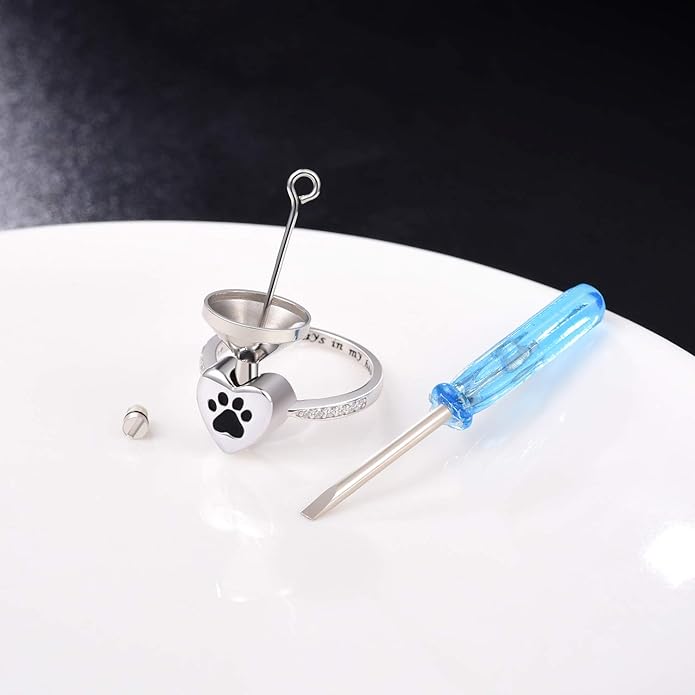 Bague Urne en Forme de Cœur avec Empreinte de Patte – Bijoux de Crémation en Mémoire d'Animal