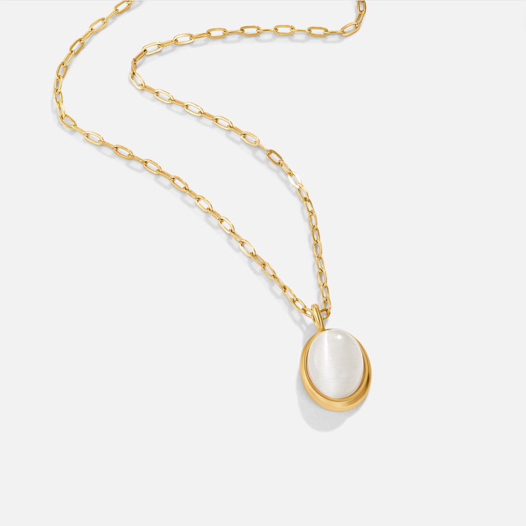 Collier en opale blanche